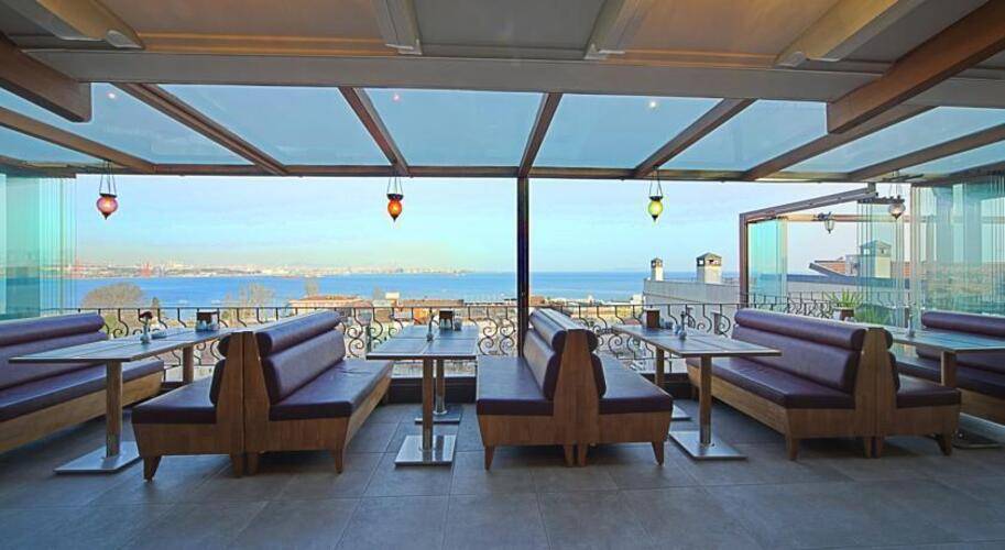 Azade Hotel