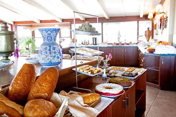 Azade Hotel