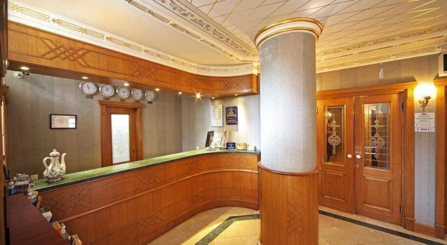 Azade Hotel