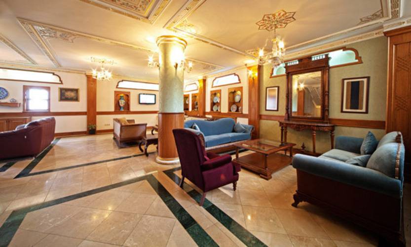 Azade Hotel