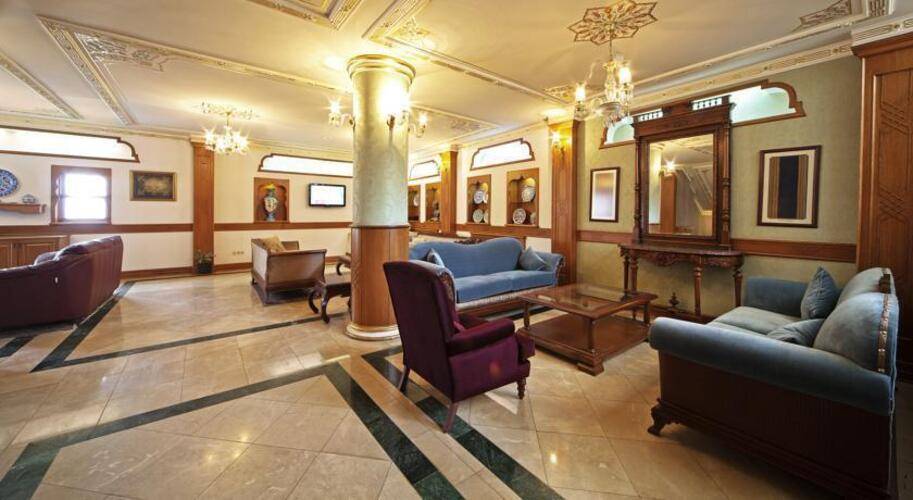Azade Hotel