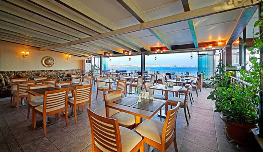 Azade Hotel