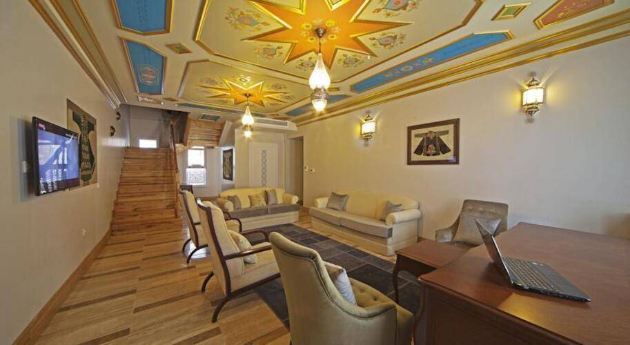 Azade Premier Hotel