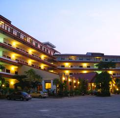$item['hotel']['name']