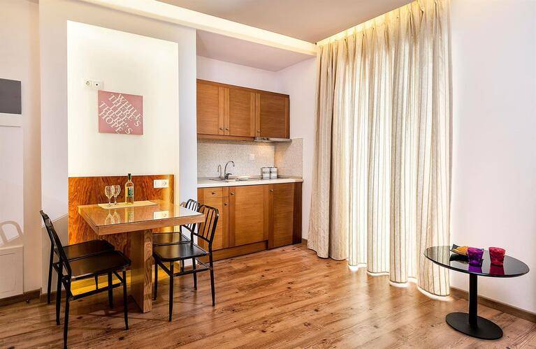 Elina Hotel Apts