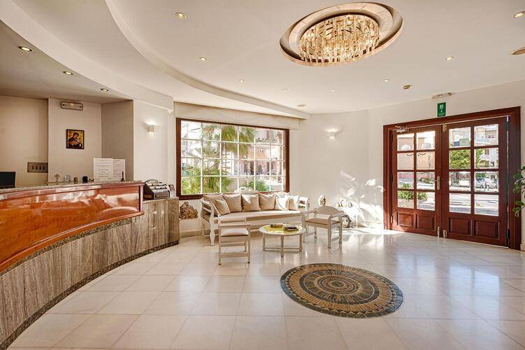 Elina Hotel Apts