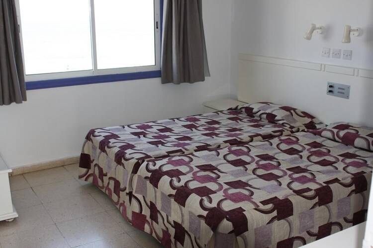 Astreas Beach Hotel Apts