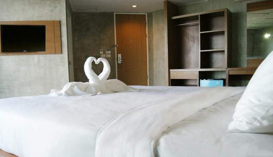 B2 The View Hotel
