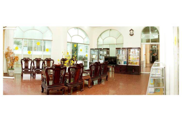 Nha Sang Tac Hotel
