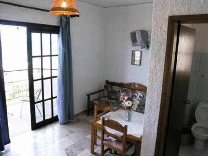 Lia Apartments