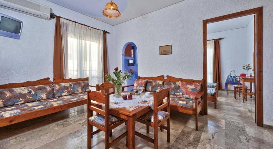 Lia Apartments