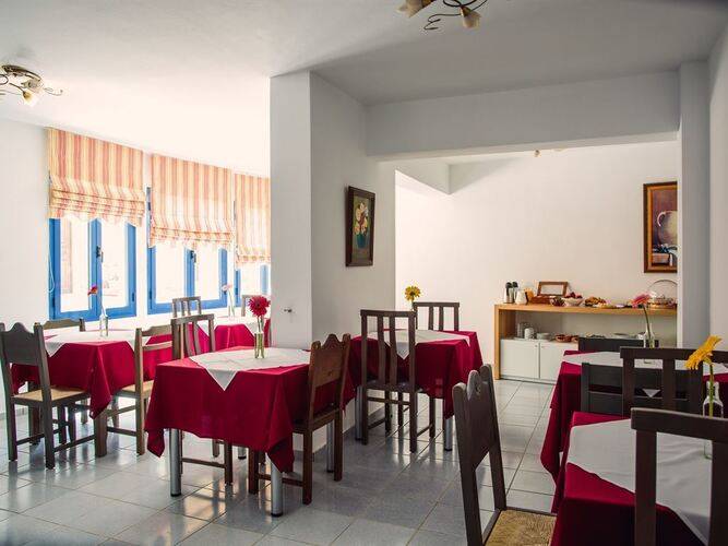Iliana Hotel Apartments