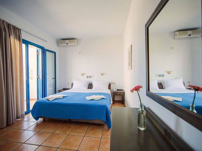 Iliana Hotel Apartments