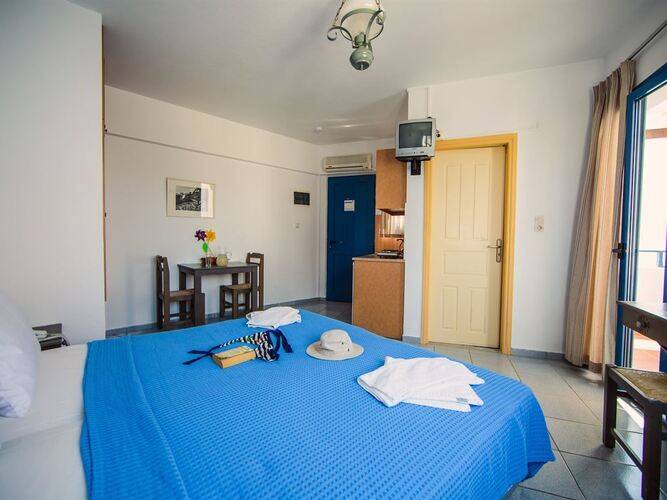 Iliana Hotel Apartments