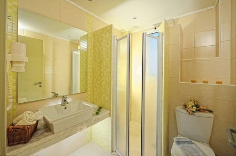 Aeolos Beach Hotel