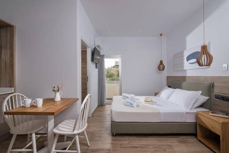 Irida Hotel & Apartments
