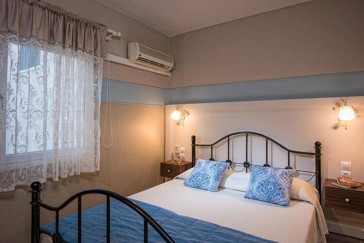 Irida Hotel & Apartments