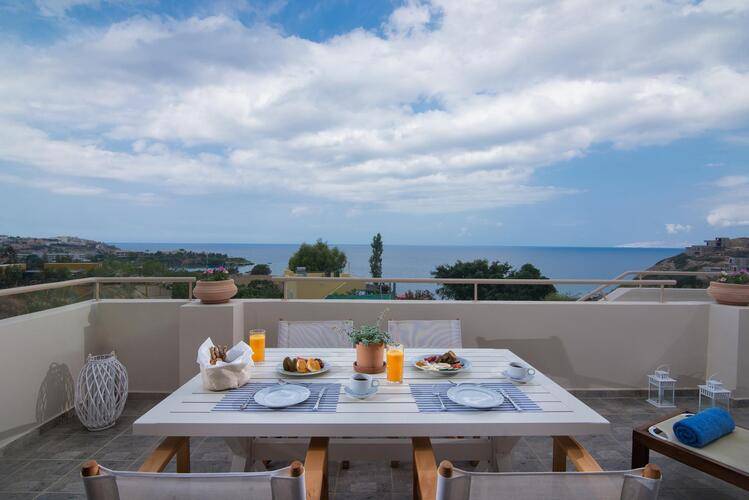 Irida Hotel & Apartments