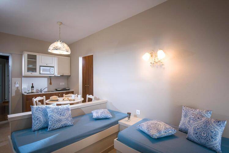Irida Hotel & Apartments