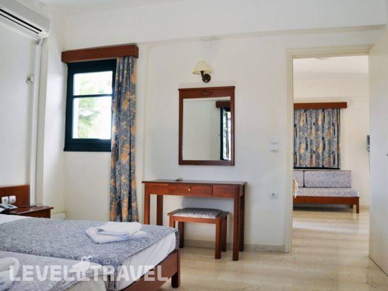 Фотография Niros Beach Front Apart Hotel
