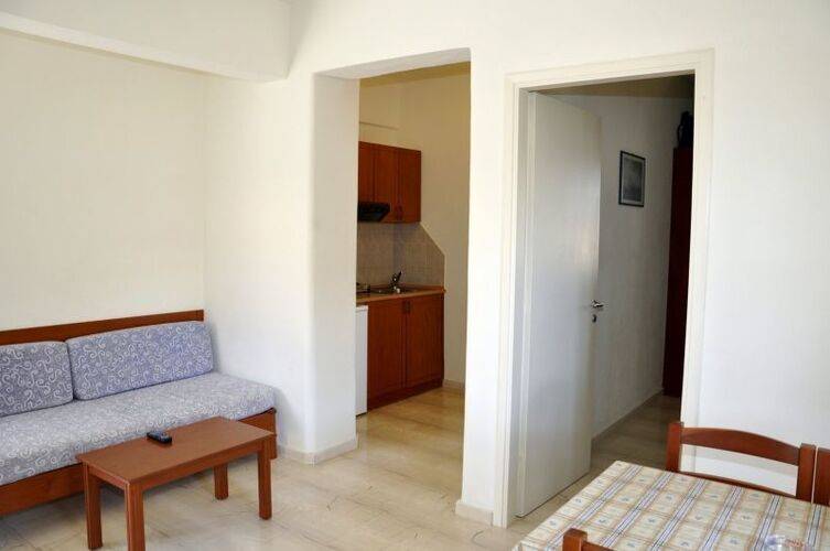 Niros Beach Front Apart Hotel