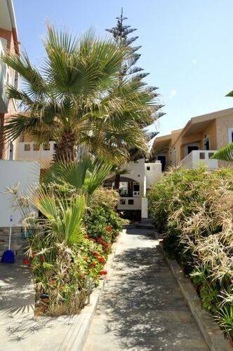 Niros Beach Front Apart Hotel