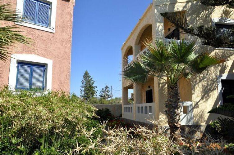 Niros Beach Front Apart Hotel