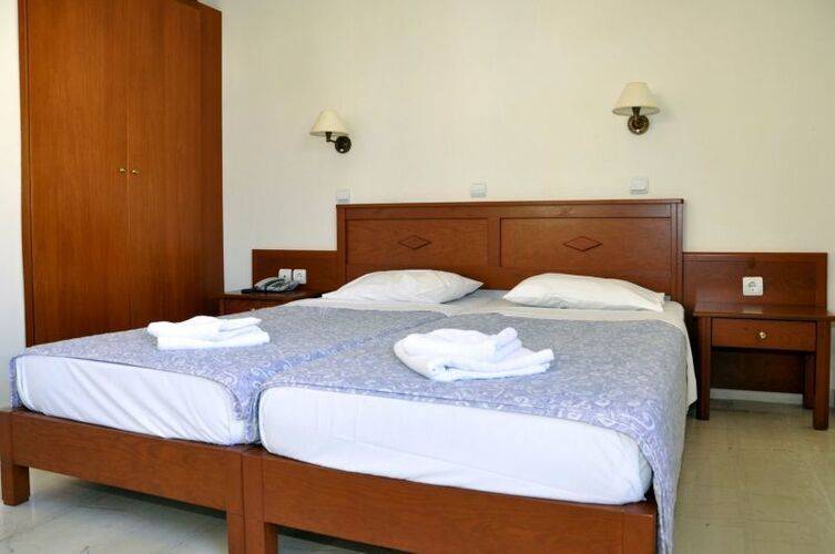 Niros Beach Front Apart Hotel