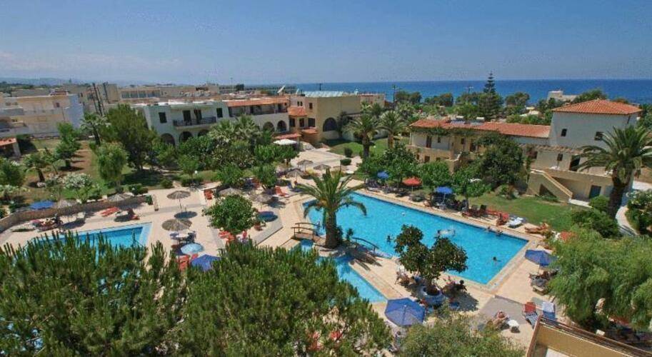 Maravel Hotel