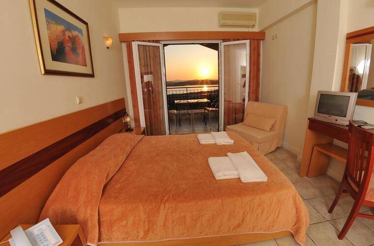Hellinis Hotel