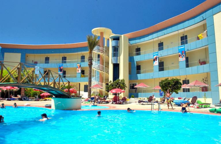 Sunland Hotel