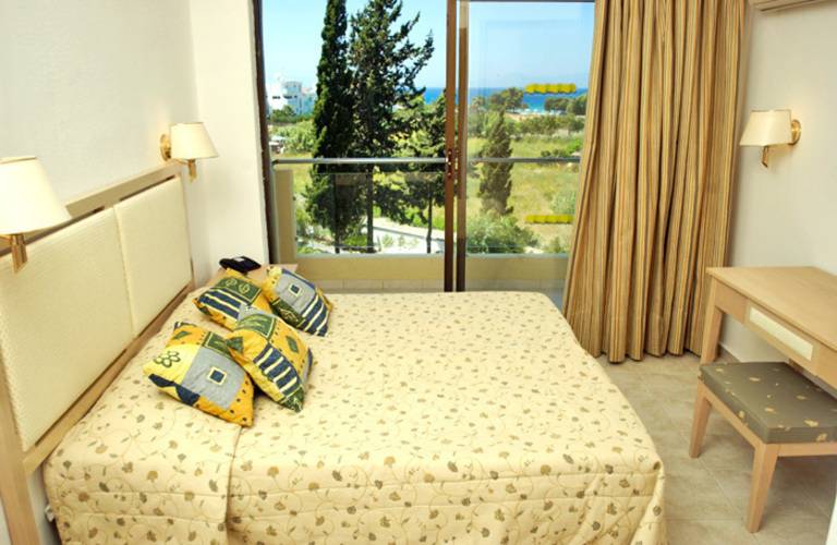 Sunland Hotel