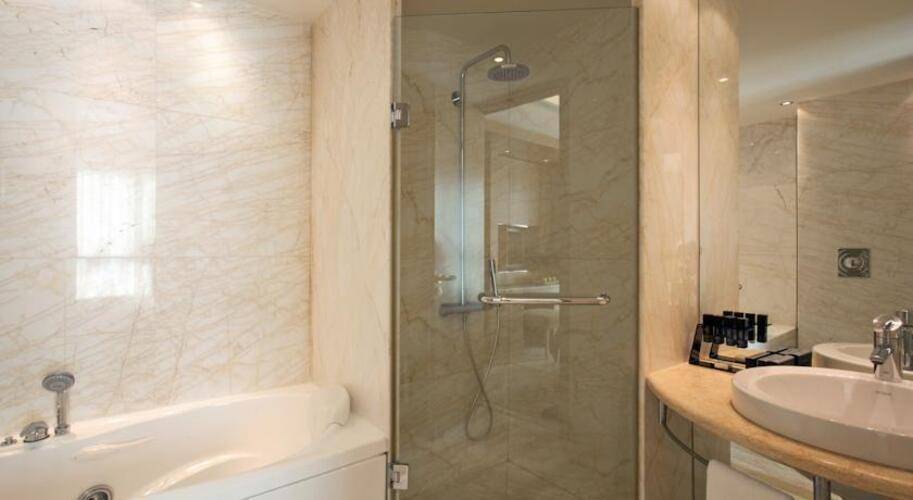 Melia Athens