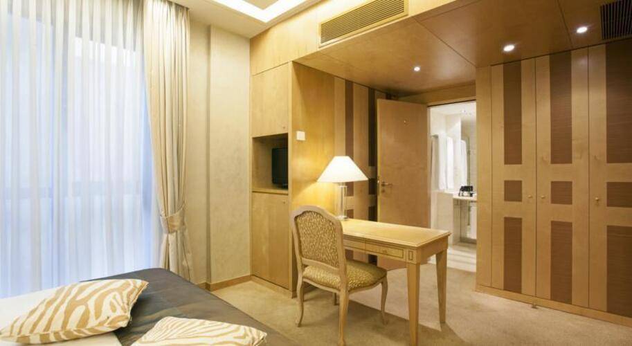 Melia Athens
