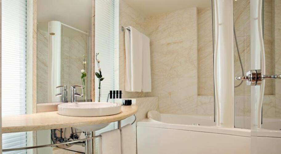 Melia Athens
