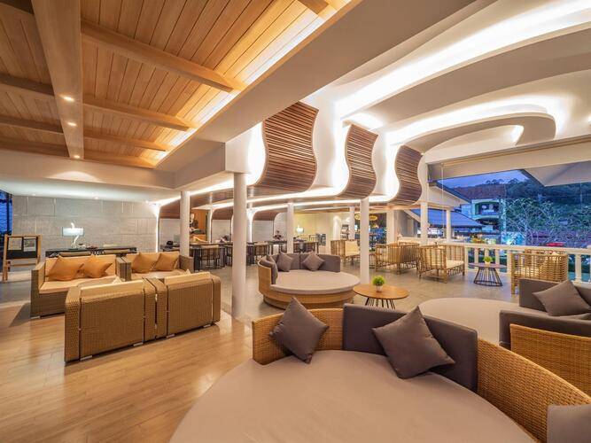 Khao Lak Emerald Beach Resort & Spa