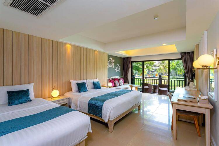 Khao Lak Emerald Beach Resort & Spa