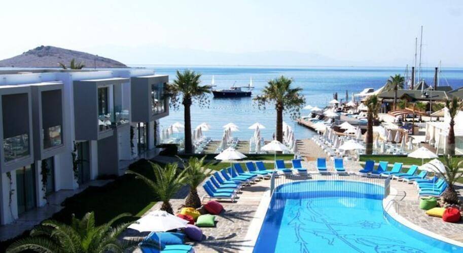 Lugga Deluxe Boutique Hotel & Beach