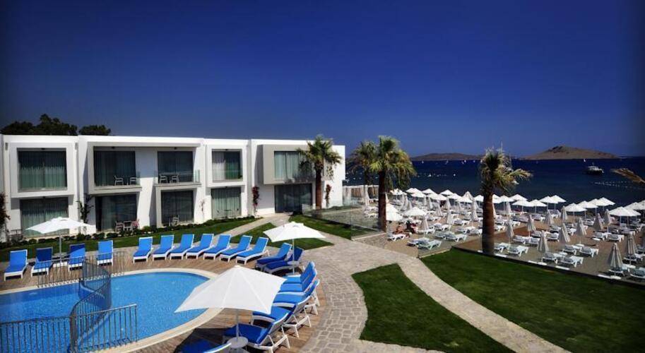 Lugga Deluxe Boutique Hotel & Beach