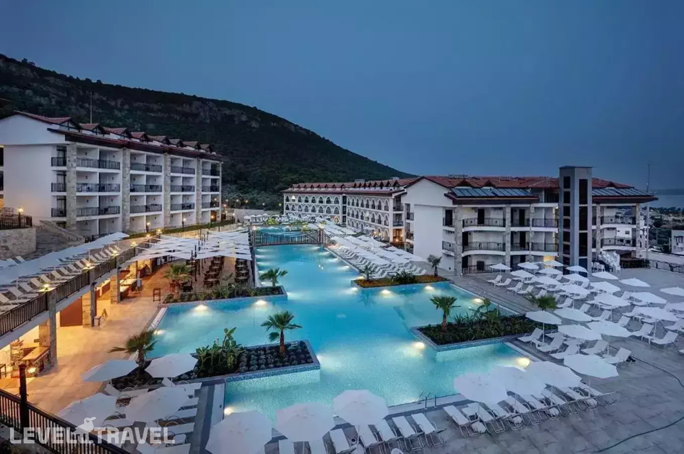 Ramada Resort By Wyndam Akbuk