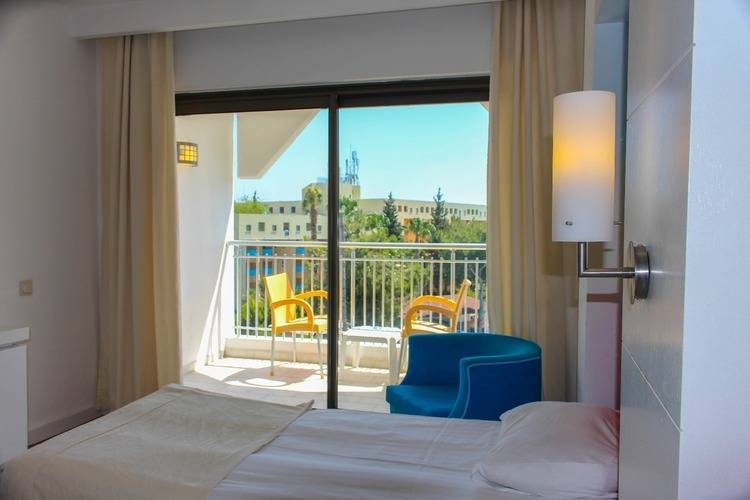 Serra Park Hotel