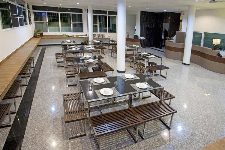 Wiz Hotel