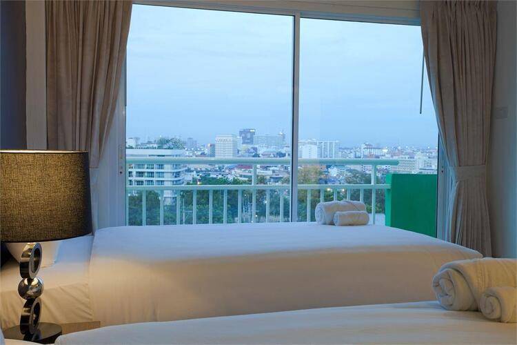 Wiz Hotel