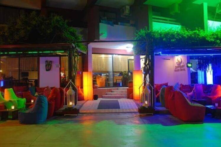 Sunday Beach Hotel