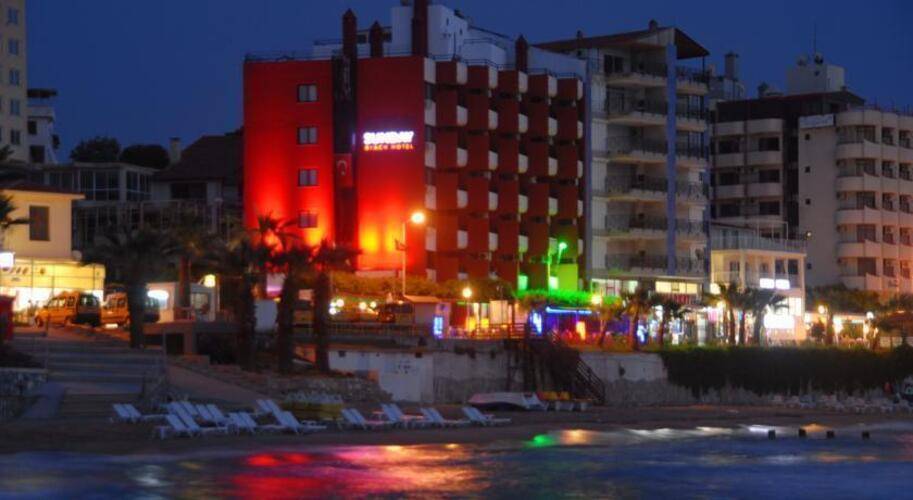 Sunday Beach Hotel