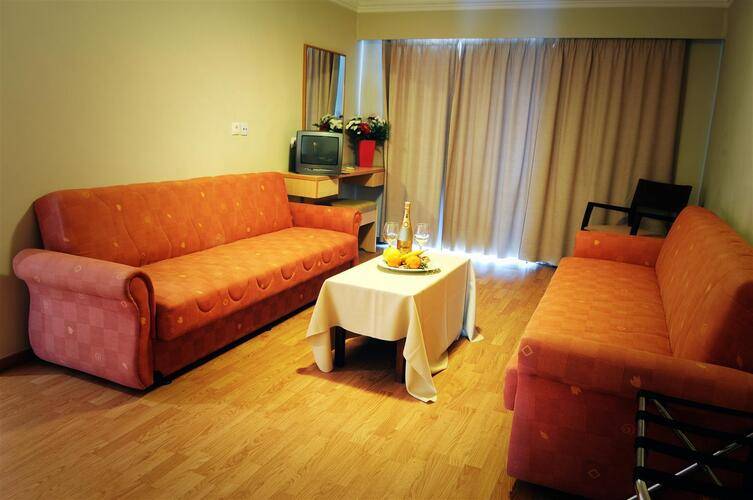 Triton Hotel