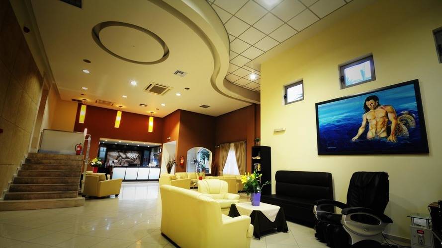 Triton Hotel