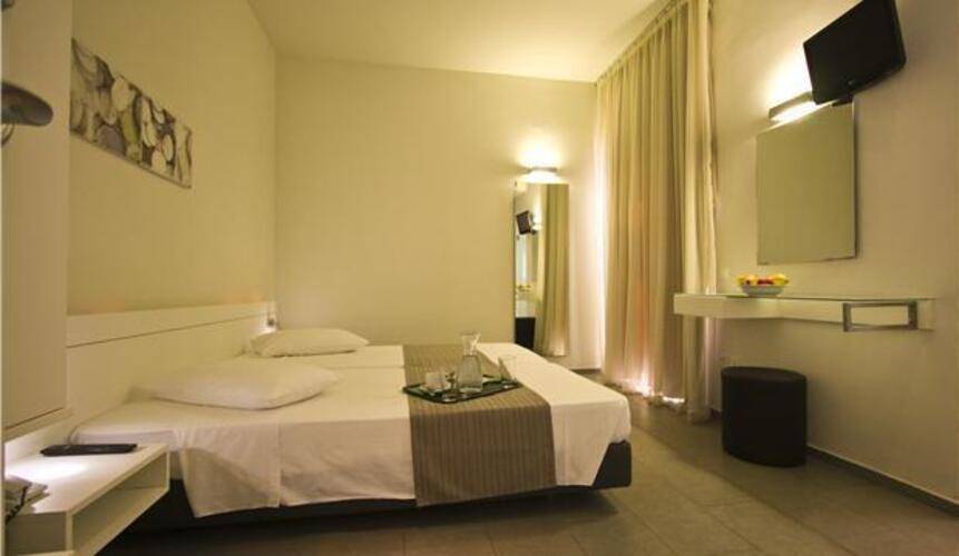Atlantis City Hotel