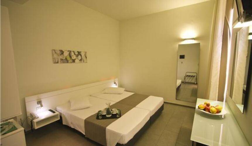 Atlantis City Hotel