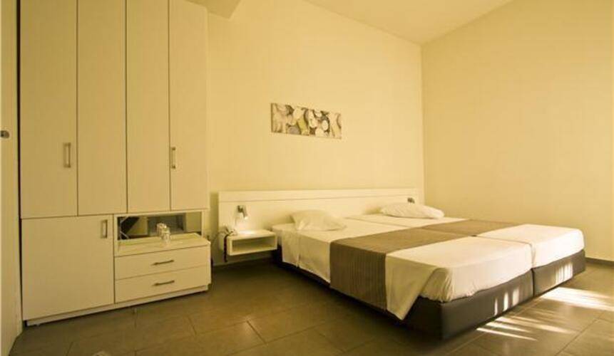 Atlantis City Hotel